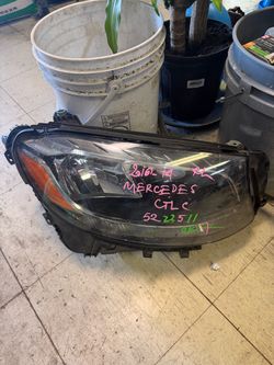2016-19 Mercedes Glc right headlight