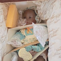Porcelain dolls all 15dolls in a bundle