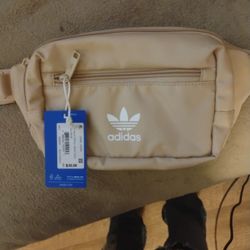 Adidas Waist Pack Fanny Pack Beige BRAND NEW WITH TAGS