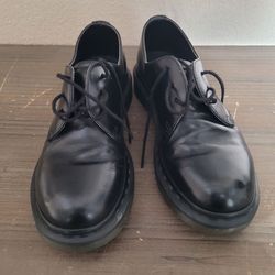 Dr. Doc Martens 11837 Women’s Oxford Shoes Black Leather Lace-Up Docs US 6