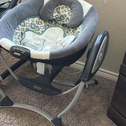 Graco bassinet swing