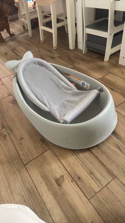 Baby bathtub