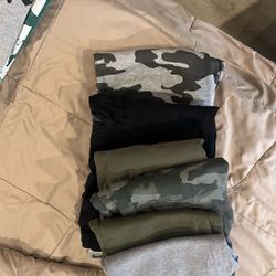 Boys Joggers And Pants 6 Pairs Size Large