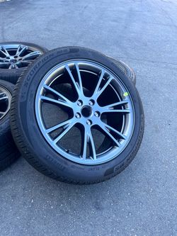19” Tesla model y Gemini Oem rims pirelli tires factory gray wheels