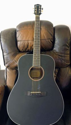 Acoustic Guitar Donner 
