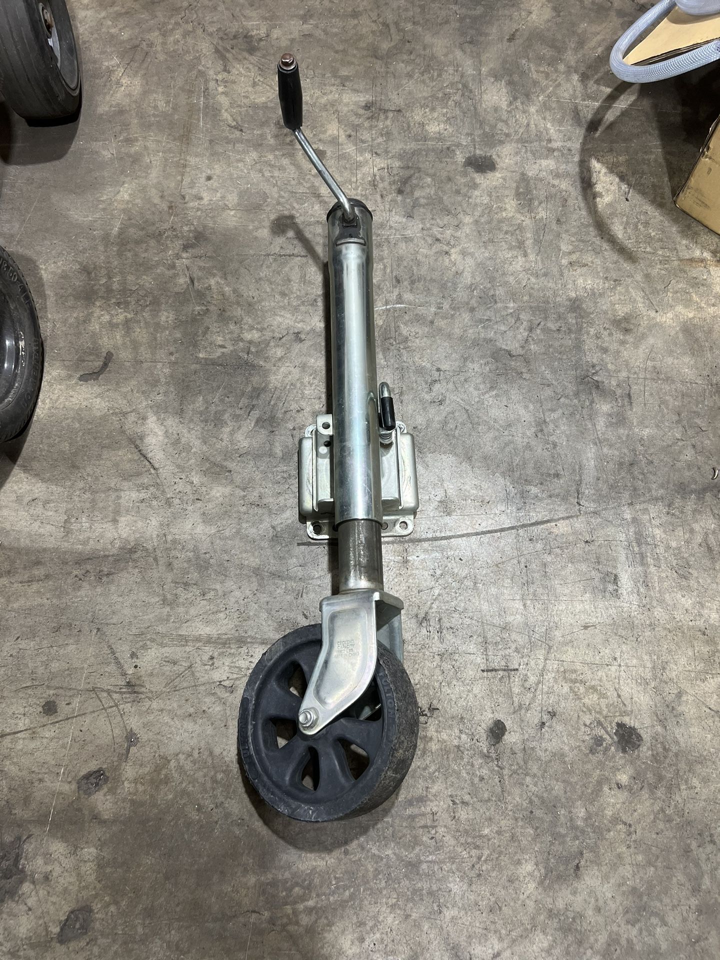 Heavy Duty Trailer Wheel Jack