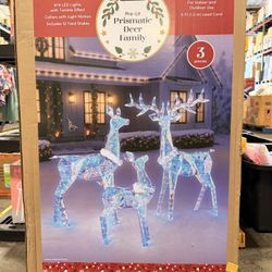 Members Mark Pre-Lit 3 Piece Prismatic Deer Family Brand New In Box 