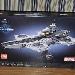 LEGO AVENGERS HELICARRIER