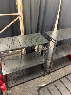 Metal foldable shelves