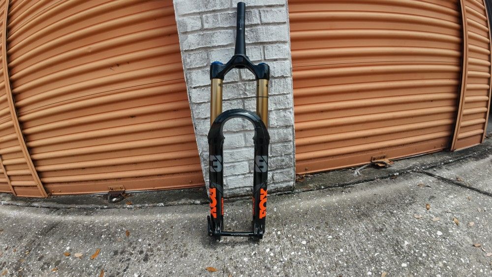 $250 FOX 38 Grip 2 Damper(27.5) Year 2021