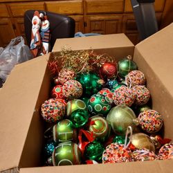 Over 83 Ornamentss Plus Runner..And More All For$,$35!