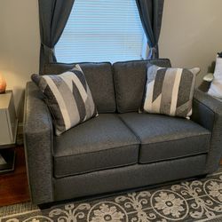 Loveseat With Pillows!
