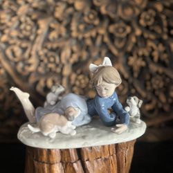 LLADRO 5594 PLAYFUL ROMP FIGURINE GIRL PUPPIES