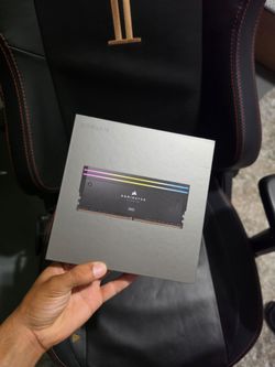 Corsair Dominator Titanium DDR5 RAM 32GB 7200MHz RGB