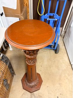Wooden column
