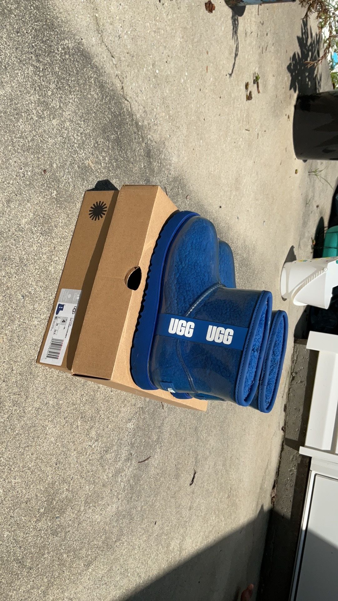 Blue Ugg Rainboots, Size 4