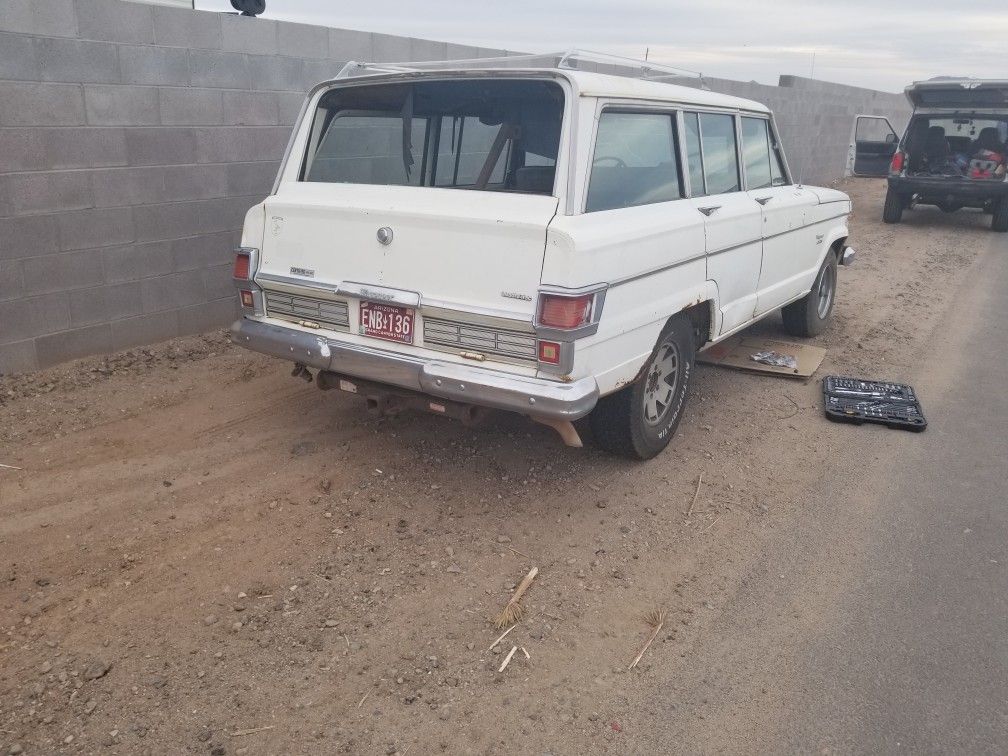 1976 Jeep Wagoneer