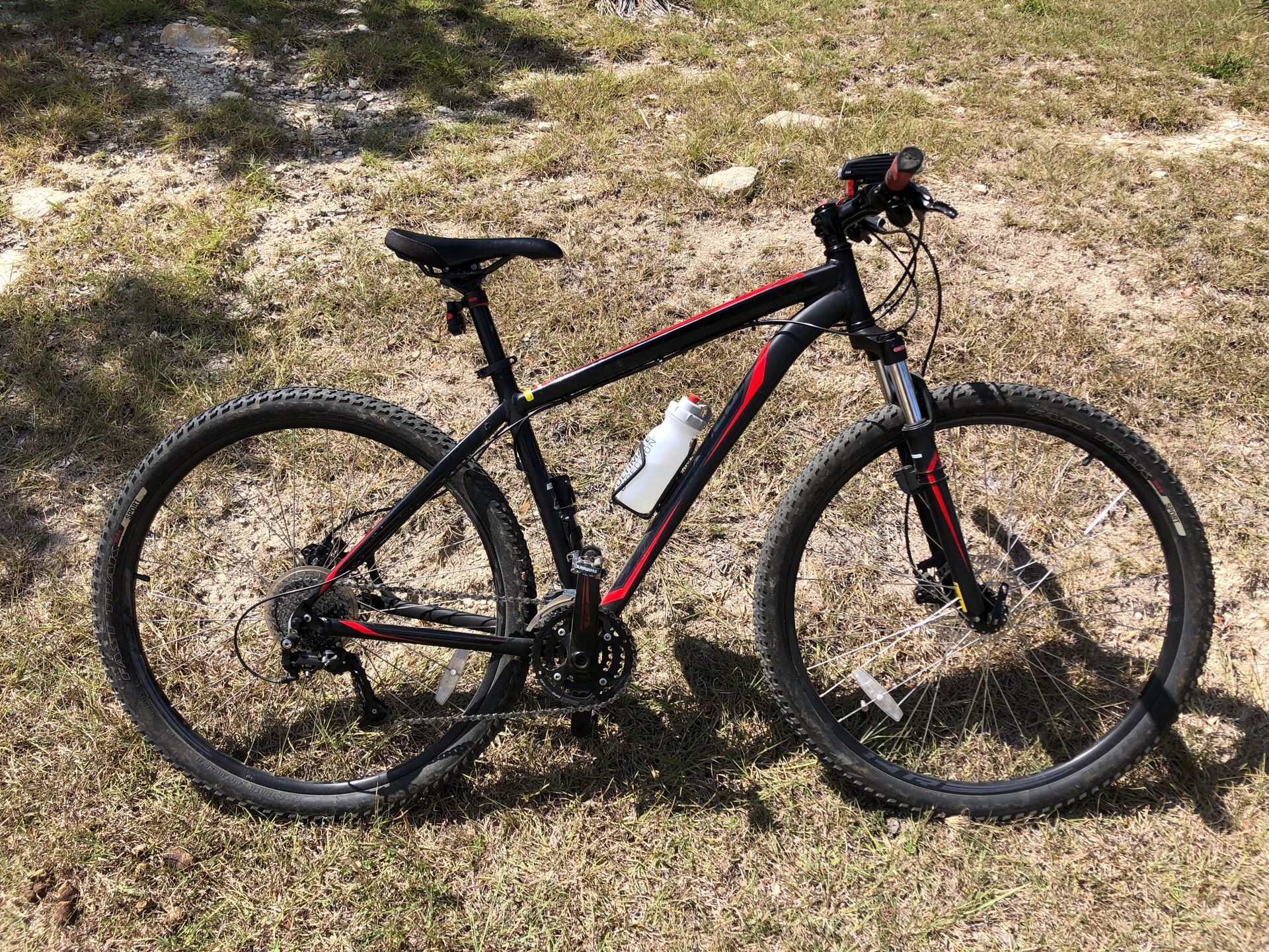 Specialized HardRock Sport19 inch Mountain Bike