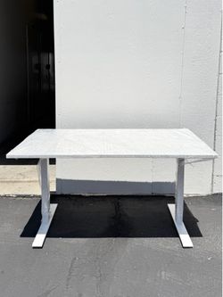 IKEA RODULF Electric Standing Desk 55” – White Sit/Stand Desk