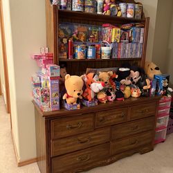 Vintage Solid Wood Dresser with Hutch – French Provincial Style