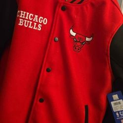 Bulls Jacket  Large And 2xl