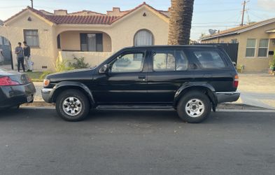 1999 Nissan Pathfinder