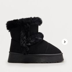 FASHION NOVA FAUX FUR BOOTS SZ 9