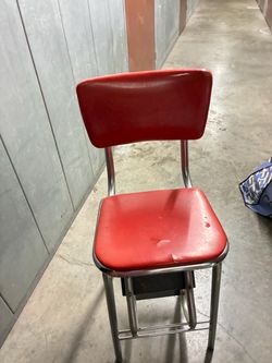 Vintage Rad-orange colored chair/step stool from 70’s