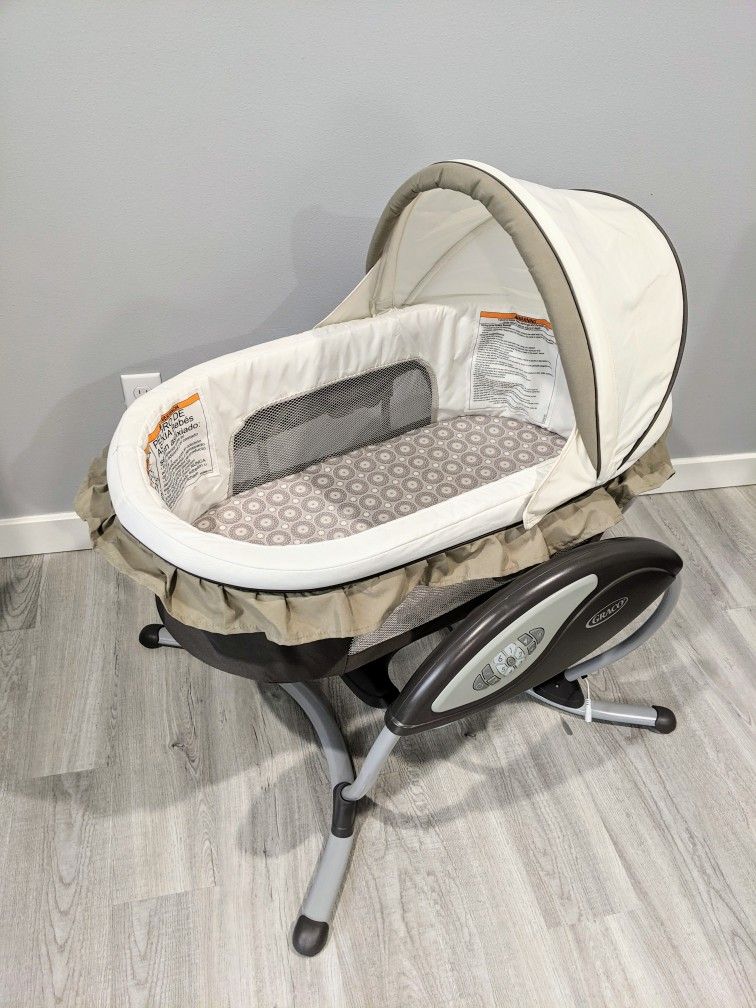 Graco 3-in-1 Glider Bassinet, Bouncer, And Swing