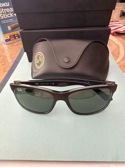 Ray-Ban Sunglasses with Case