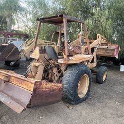 480 Case Tractor Skiploader 