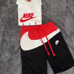 NIKE Shirt & shorts Set