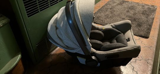 Nuna Pipa Baseless Car seat MINT!!