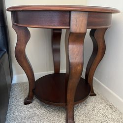 Macy’s Side Table / Nightstand