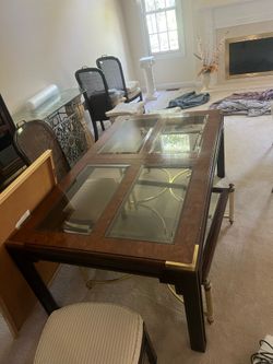 Free dining room table