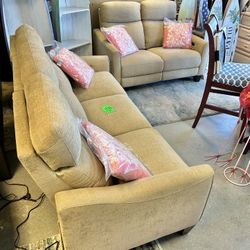 Like New Electric Dual Reclining Couch And Loveseat With Electric Headrests And Dual USB 