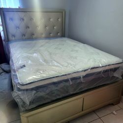 NEW QUEEN PILLOWTOP SET MATTRESS AND BOX SPRING-2PCS