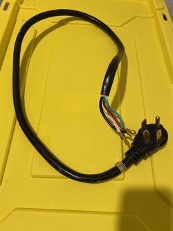 Washer and dryer cable like new