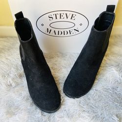 Steve Madden Boots - Size 5