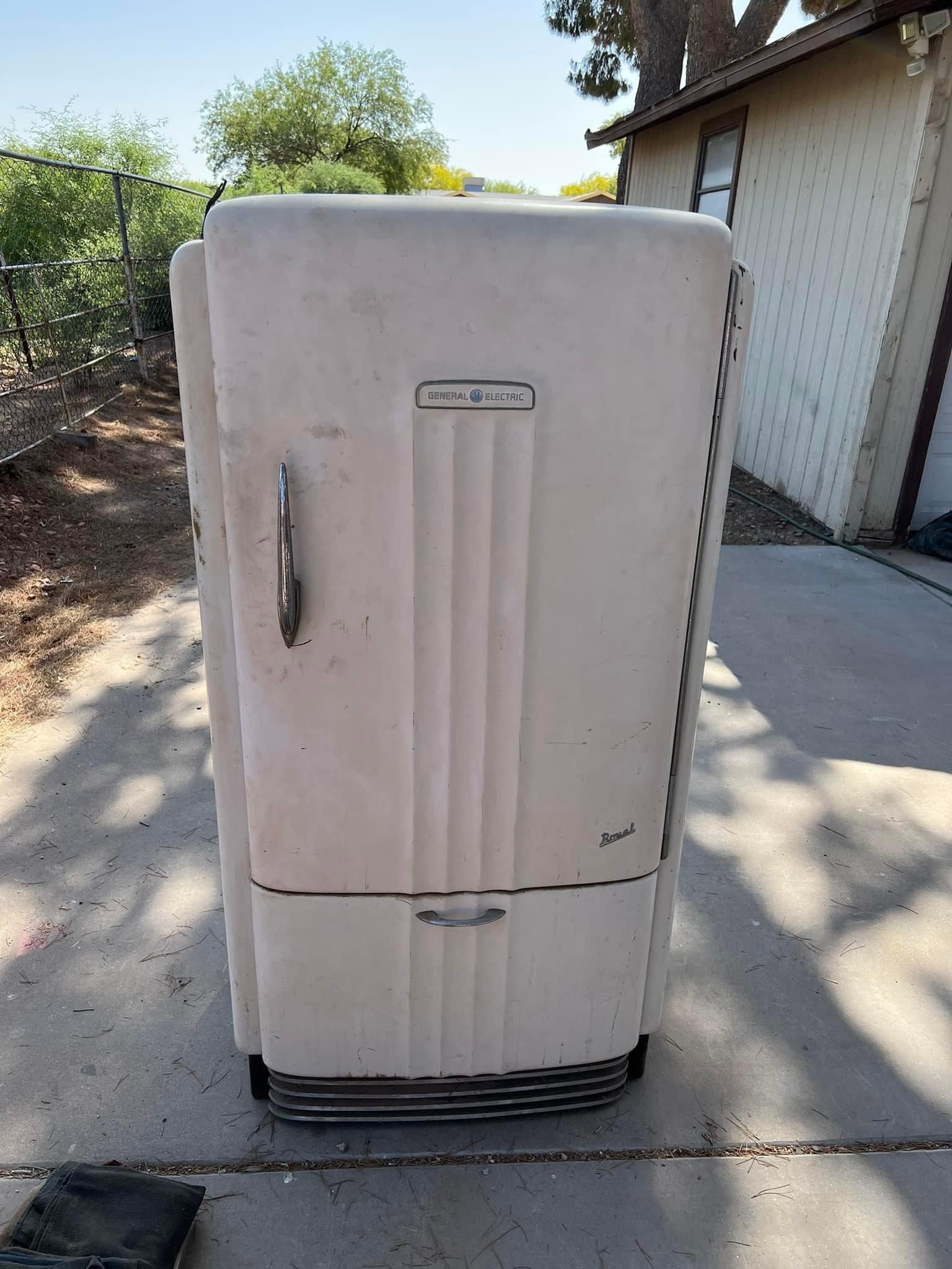 1941 General Electric Refrigerator for Sale in Tolleson, AZ - OfferUp