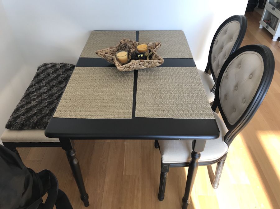 Breakfast table and chair set