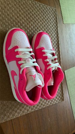Air Jordan 1 Low Pink White Sneakers