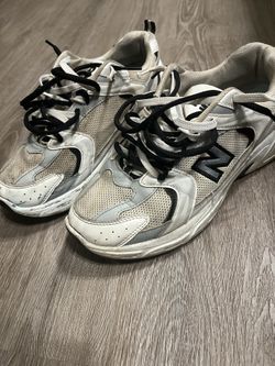 Shoe/cleats cleaning services