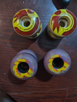 2 Sets Of Skateboarding Wheels For Trade!!