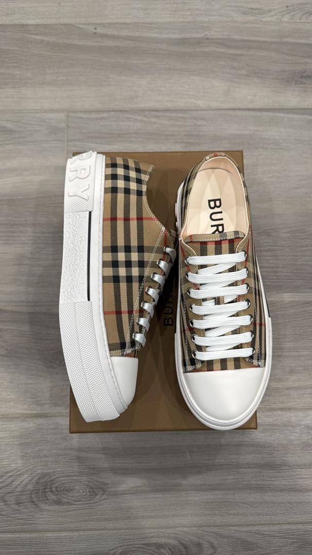 BURBERRY SHOES