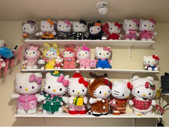 Hello Kitty Steppers / Greeters / plushies