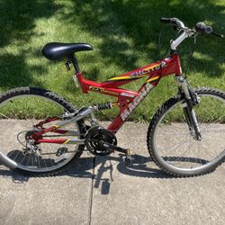 Magna Excitor Mountain Bike, 21 Speed, 26 Inch, Medium Frame