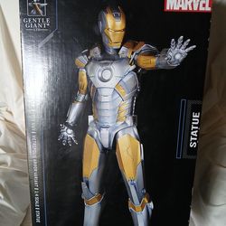 Iron  Man Metropolis armor Variant