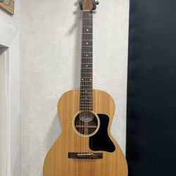 Gibson G-00 Acoustic Guitar