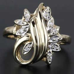 10k Yellow Gold Diamond Swirl Flower Cocktail Ring 